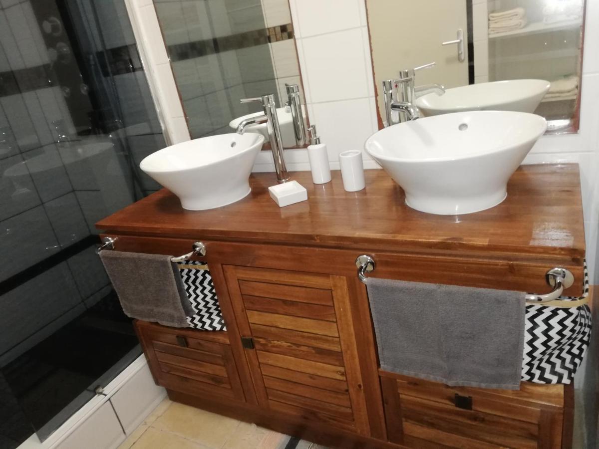 Appartement Meuble De Tourisme 생피에르 외부 사진